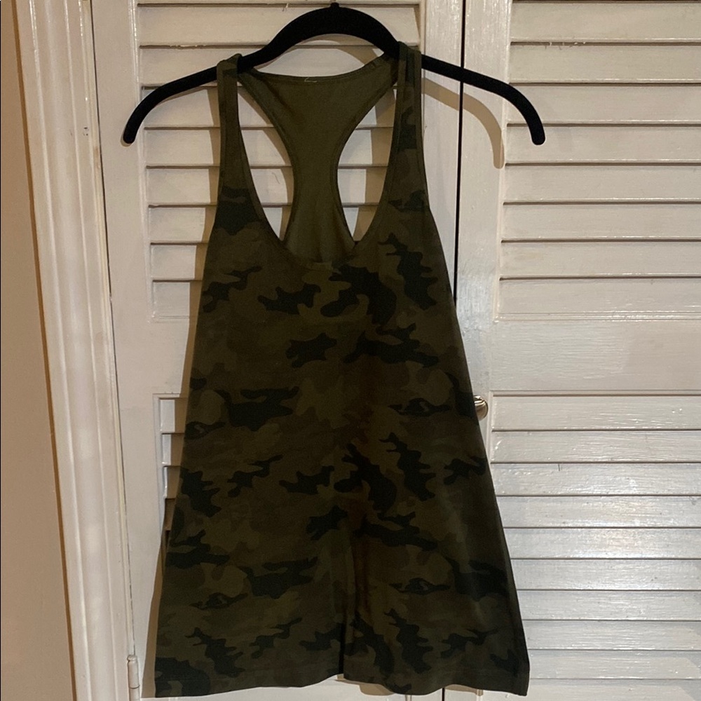 Lululemon Athletica Camo Sleeveless Tank Top